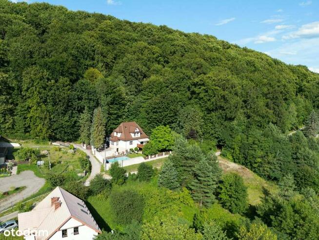 Stylowa rezydencja z widokiem, basenem - 25 km od Krakowa