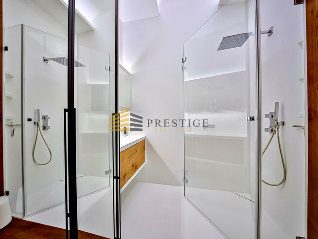 Wyjątkowy apartament w kamienicy na Śródmieściu!