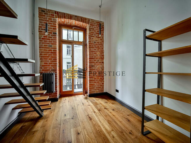 Wyjątkowy apartament w kamienicy na Śródmieściu!