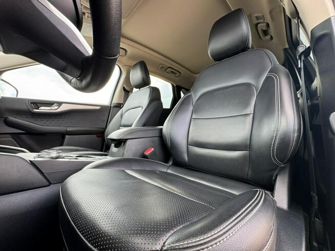 Ford Escape Drugi Właściciel / Nawigacja / Aktywny Tempomat / Panorama / FV Marża