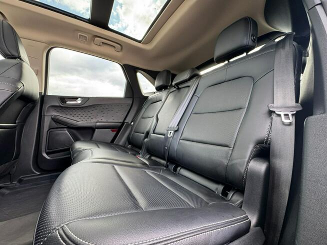 Ford Escape Drugi Właściciel / Nawigacja / Aktywny Tempomat / Panorama / FV Marża