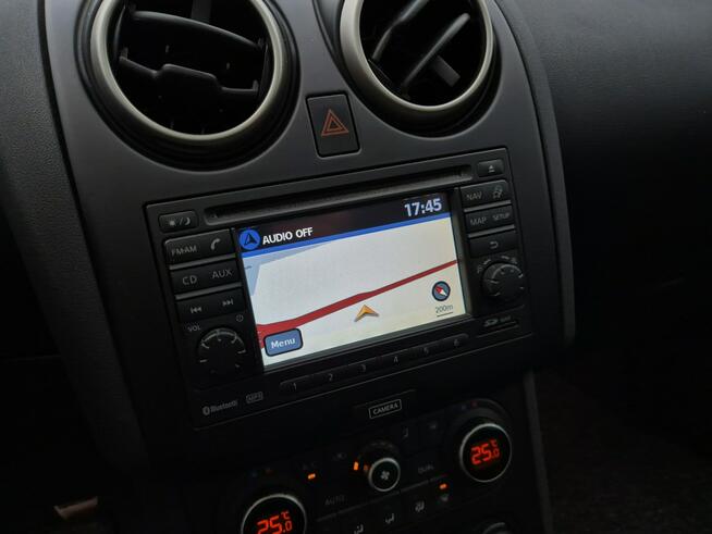 Qashqai 2.0 VISIA 140km PANORAMA skóra NAVI serwis BEZWYPADEK 2014