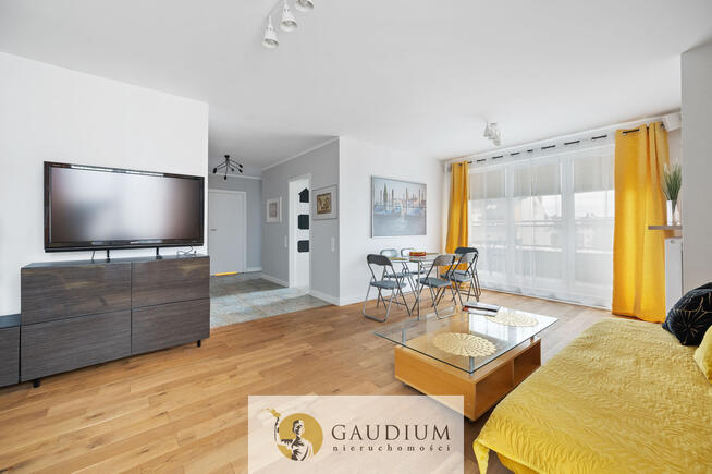 4 pokoje 2 balkony, hala garaż i komórka, Chwarzno