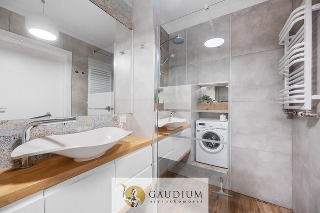 4 pokoje 2 balkony, hala garaż i komórka, Chwarzno