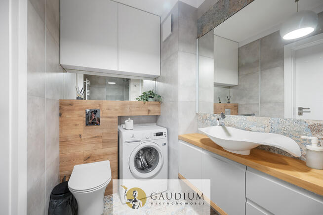 4 pokoje 2 balkony, hala garaż i komórka, Chwarzno