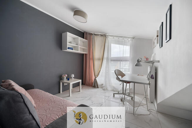 4 pokoje 2 balkony, hala garaż i komórka, Chwarzno