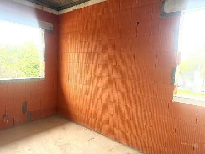 Dom Warszawa Wawer, Las