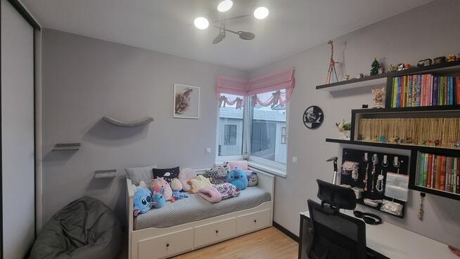 Apartamentowiec na Osowie, ogród 200 m2