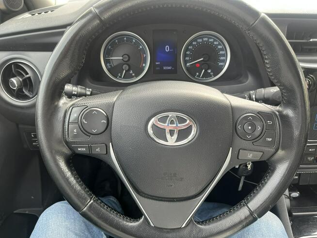 Toyota Corolla 1.6 benzyna polski salon