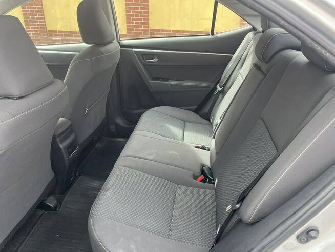 Toyota Corolla 1.6 benzyna polski salon