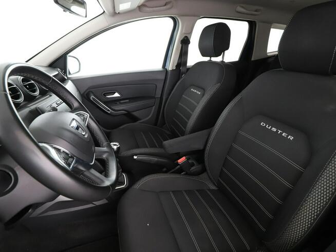 Dacia Duster navi klima auto kamera i czujniki parkowania grzane fotele
