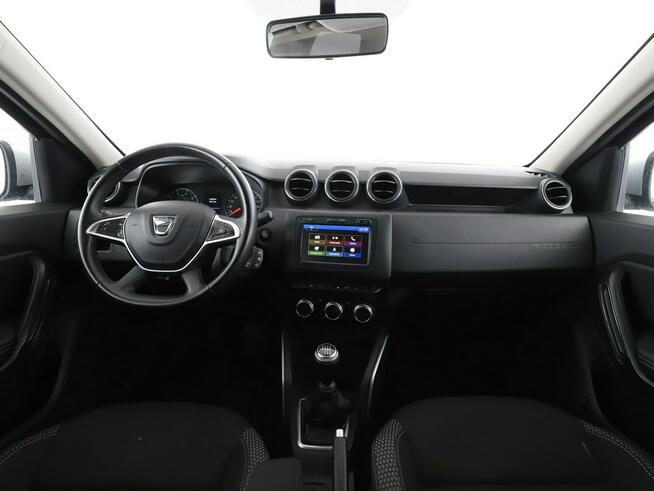 Dacia Duster navi klima auto kamera i czujniki parkowania grzane fotele