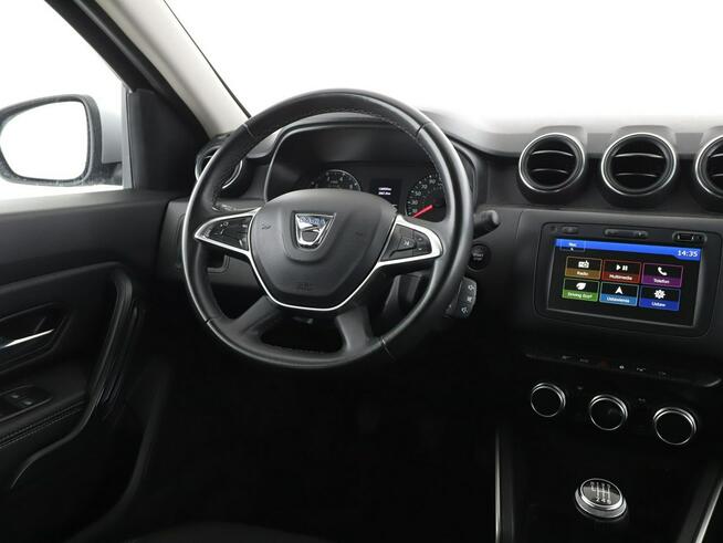Dacia Duster navi klima auto kamera i czujniki parkowania grzane fotele