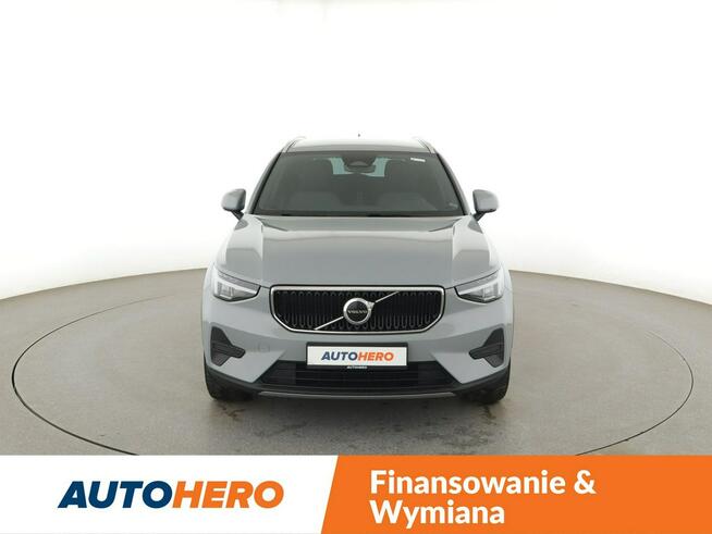 Volvo XC 40 FV23 2.0 B4 Core Automat Tempomat Grzana Kierownica Fotele Kamera LED