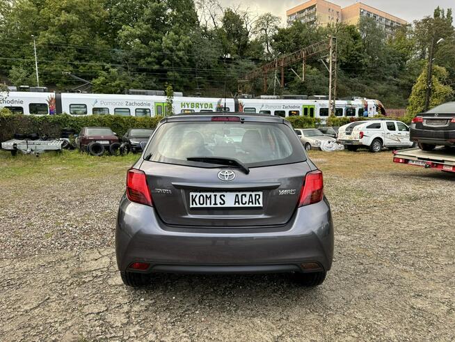 Toyota Yaris 1.0i-69km-Bezwypadkowy-KAMERA-2-Właściciel-Klima-Komputer-Św.Dzienne