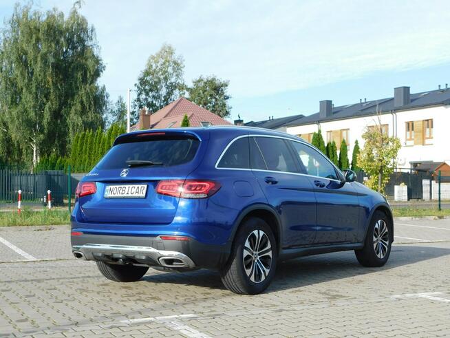 Mercedes GLC 200 z Gwarancją Kamera Fotele Podgrzewane Model 2022