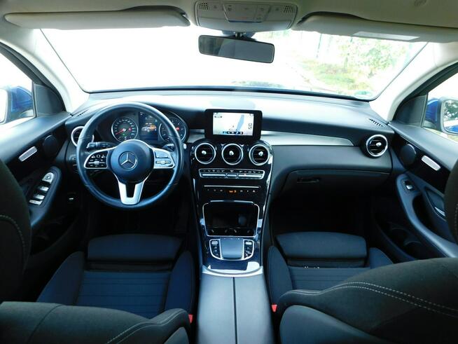 Mercedes GLC 200 z Gwarancją Kamera Fotele Podgrzewane Model 2022