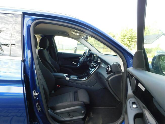 Mercedes GLC 200 z Gwarancją Kamera Fotele Podgrzewane Model 2022