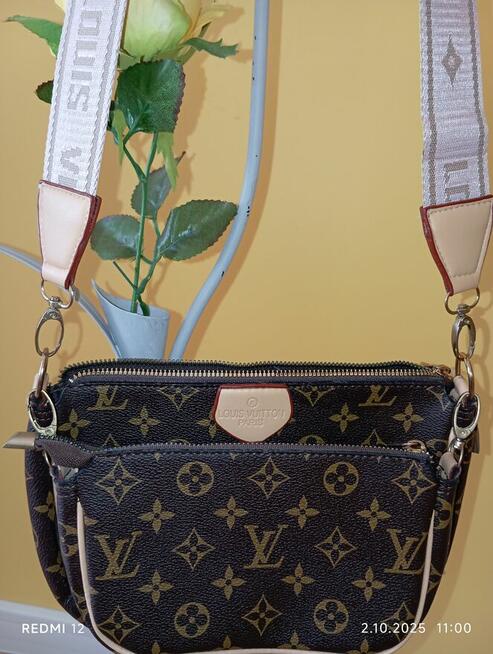 Torebka na szerokim pasku