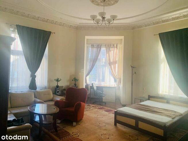 ulica Miernicza, przestronne mieszkanie w kamienicy