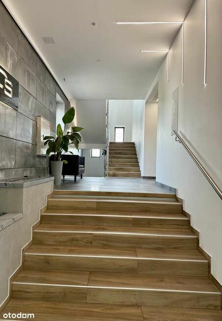 Nowoczesne biura 12,5–100 m² Imielinz parkingiem ochroną