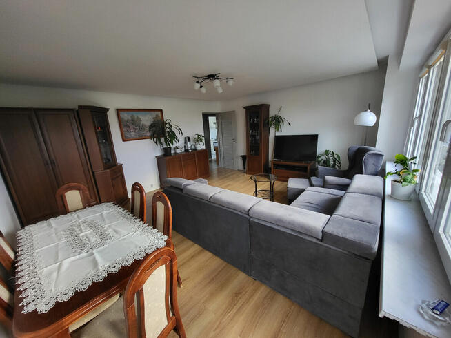 2 pokoje, 48 m² z balkonem – Piastów, ul. Pułaskiego, 6.p.