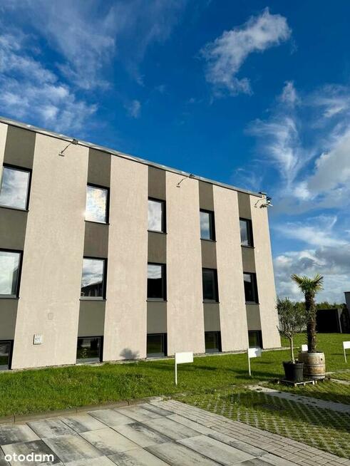 Nowoczesne biura 12,5–100 m² Imielinz parkingiem ochroną