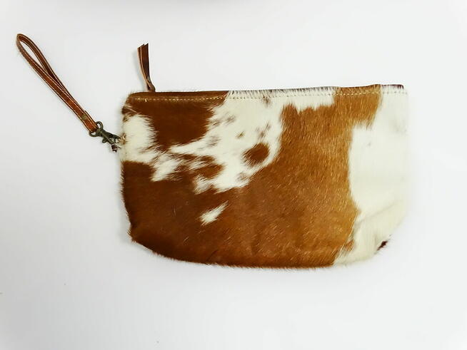 Drewniaki z naturalnej skóry bydlęcej z futrem oraz kopertów