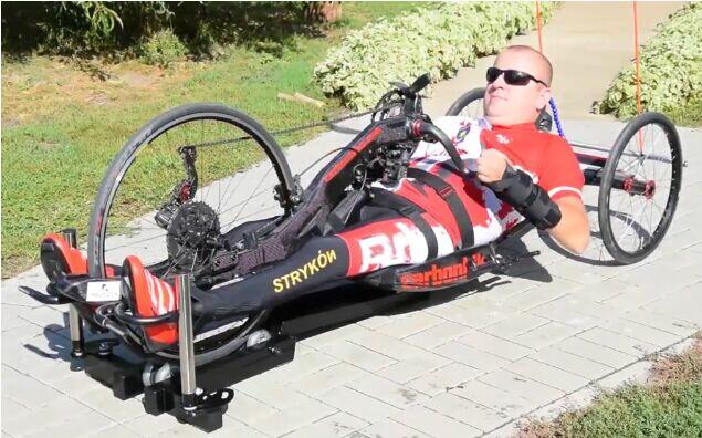 Trenażer rolkowy do handbike – Handbike Roller Trainer