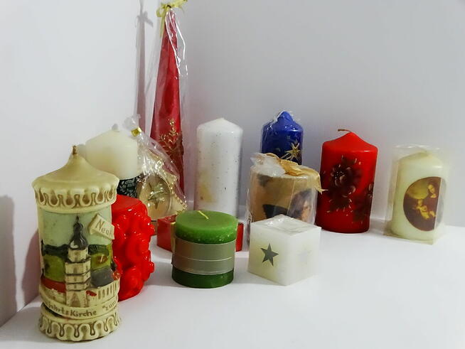 2 świeczniki posrebrzane + 4 świeczki