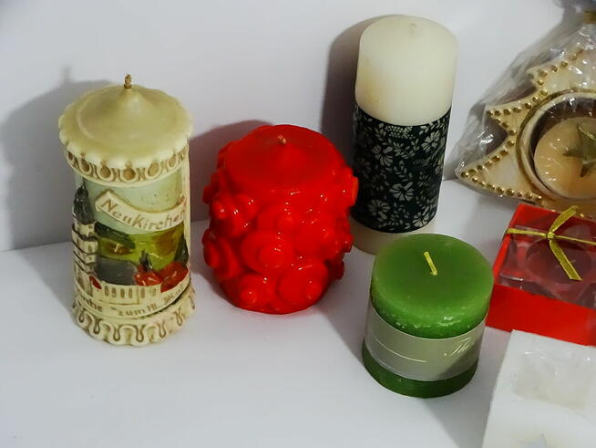 2 świeczniki posrebrzane + 4 świeczki