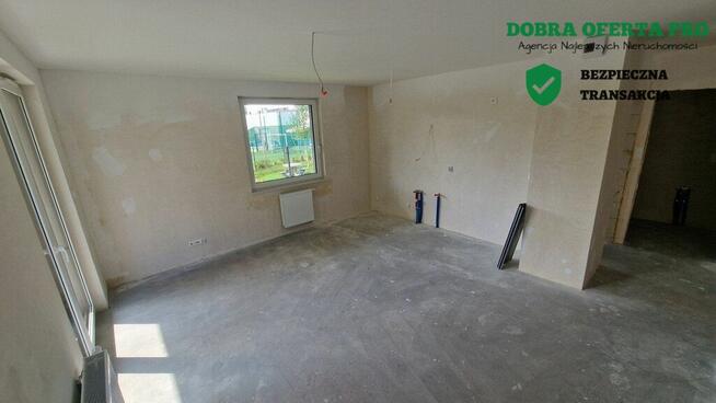 Przestronne mieszkanie w stanie deweloperskim