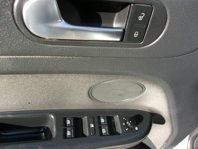 Volkswagen Golf Plus II 1.6 Mpi 102Km Trendline Pdc Przód-Tył