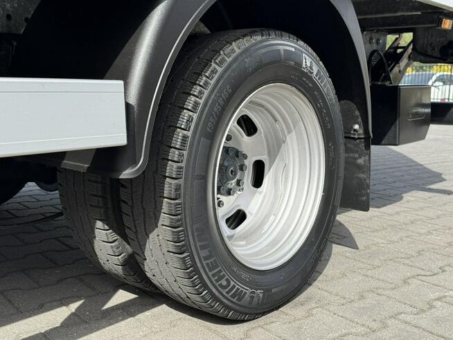 Iveco Daily 35C16 V Kontener Winda 750kg Na Bliźniaku / Bliźniacze ( Master, Sprinter )