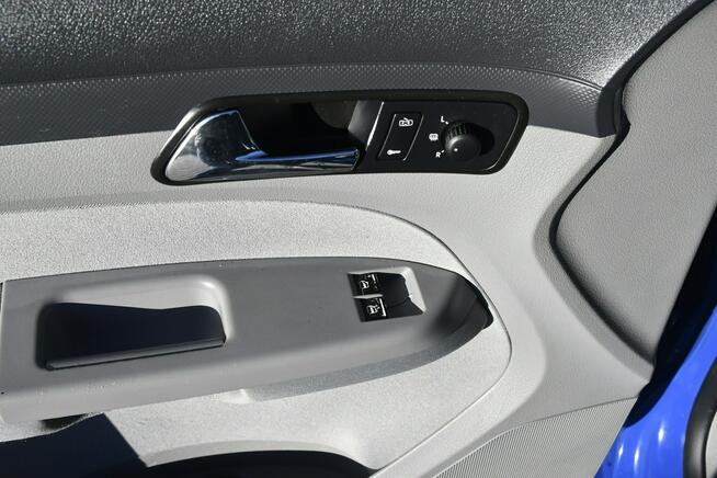 Volkswagen Caddy 1,6benz MPI. 5 Osób,Klimatyzacja.Alufelgi.El.szyby.Centralka.kredyt.