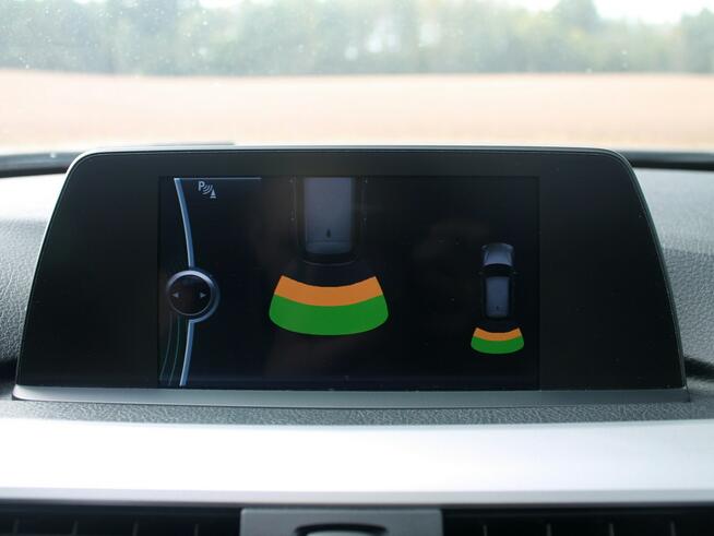 BMW 318 F30 F31 2.0 D 143 KM BiXenon NAVI Grzane FOTELE Tempomat EL. Klapa HAK