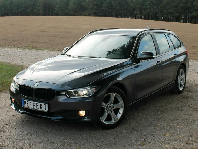 BMW 318 F30 F31 2.0 D 143 KM BiXenon NAVI Grzane FOTELE Tempomat EL. Klapa HAK