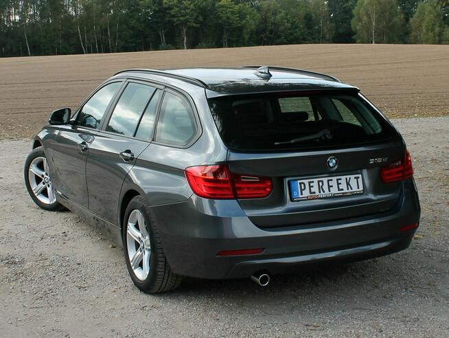 BMW 318 F30 F31 2.0 D 143 KM BiXenon NAVI Grzane FOTELE Tempomat EL. Klapa HAK