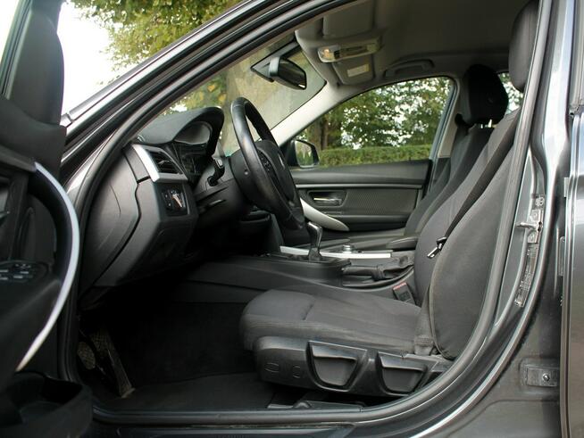 BMW 318 F30 F31 2.0 D 143 KM BiXenon NAVI Grzane FOTELE Tempomat EL. Klapa HAK