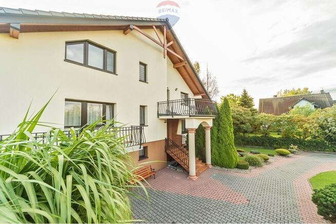 Wyjątkowy dom z dwiema częściami mieszkalnymi