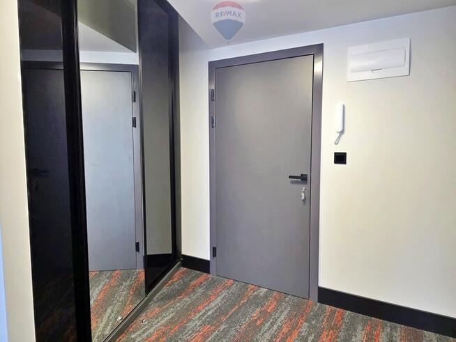 Lokal z możliwością mieszkania – Zakrzówek