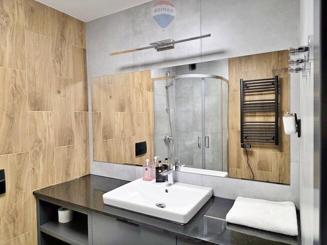 Lokal z możliwością mieszkania – Zakrzówek