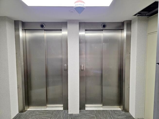 Lokal z możliwością mieszkania – Zakrzówek