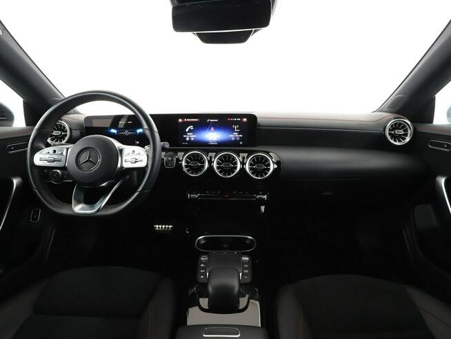 Mercedes CLA 200 automat full LED skóra/alcantara navi kamery grzane fotele