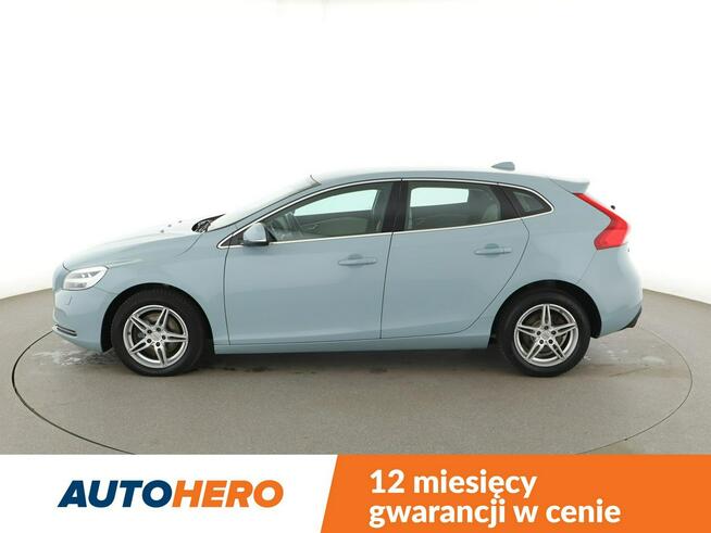 Volvo V40 full LED jasne skóry klima auto czujniki parkowania grzane fotele