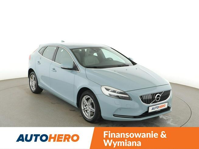 Volvo V40 full LED jasne skóry klima auto czujniki parkowania grzane fotele