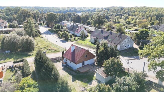 Dom wolnostojący blisko jeziora w Przezmarku.