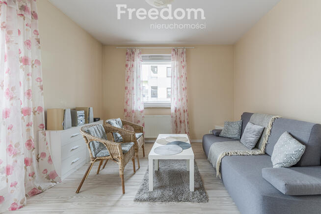 Mieszkanie 2 pokoje z osobną kuchnią, balkon