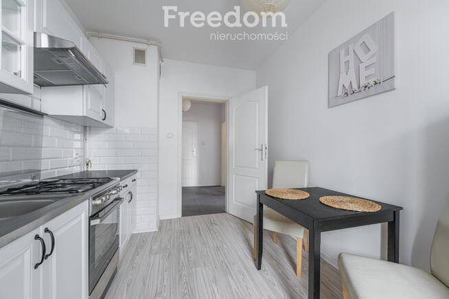 Mieszkanie 2 pokoje z osobną kuchnią, balkon