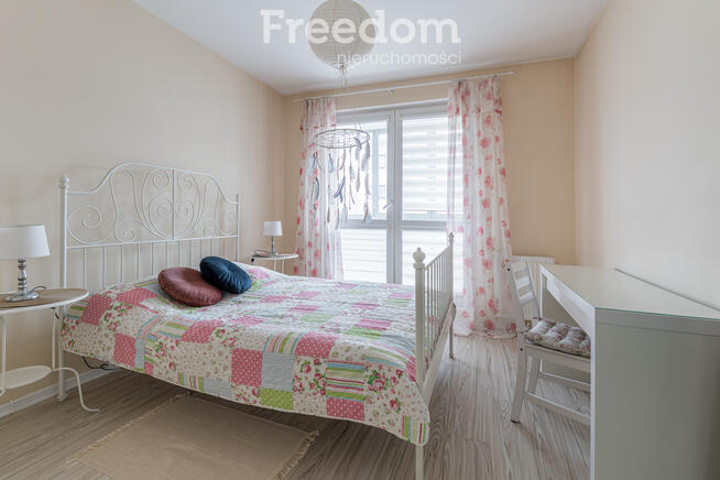 Mieszkanie 2 pokoje z osobną kuchnią, balkon